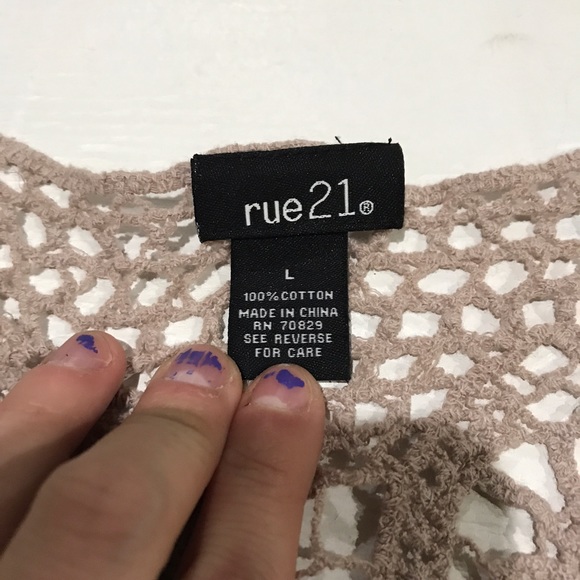 Crochet Boho Sleeveless Top - Picture 5 of 6